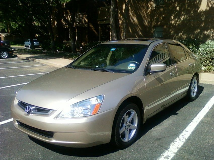 2004_Honda_Accord_MK_front1.jpg