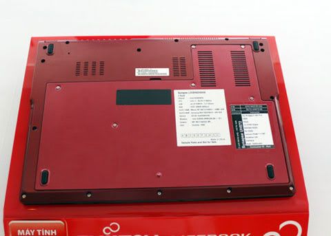 Fujitsu-UH572-6.jpg