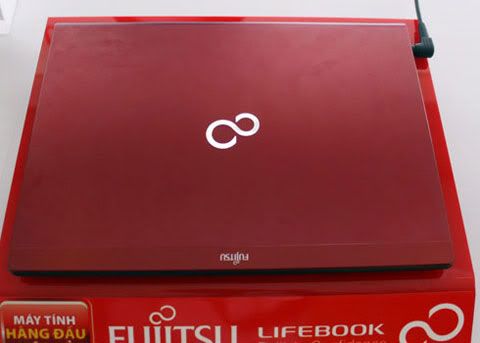 Fujitsu-UH572-8.jpg