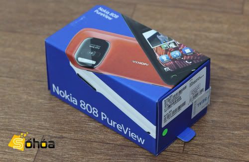 Nokia-808-50.jpg