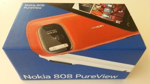 Nokia_808_1.jpg