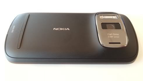 Nokia_808_5.jpg