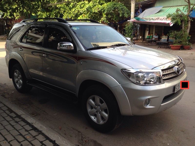 HCM bán Toyota Fortuner đời 2009 gia đình sử dụng xe còn mới , hình thật !!!!