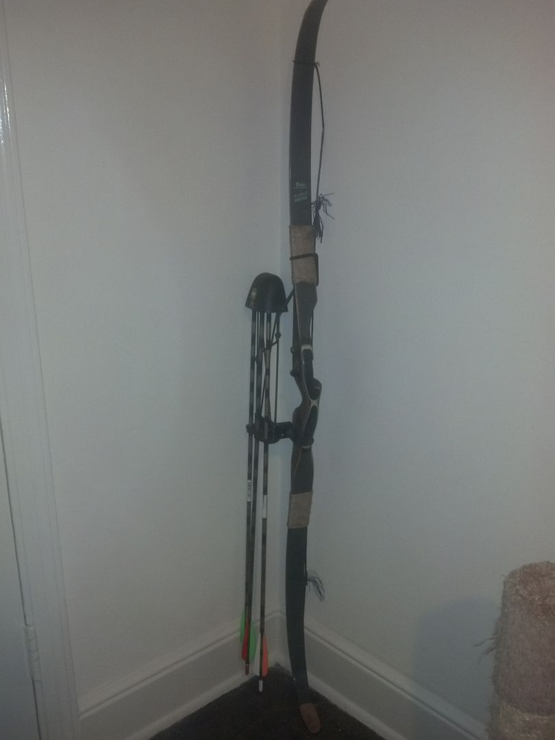 New / First Bow...Cracked limb? Bushcraft USA Forums