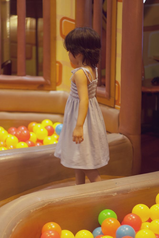 Aienne: shall I play ball?