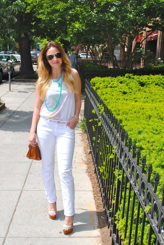 blogger, white jeans,lavender, turquoise jewelry